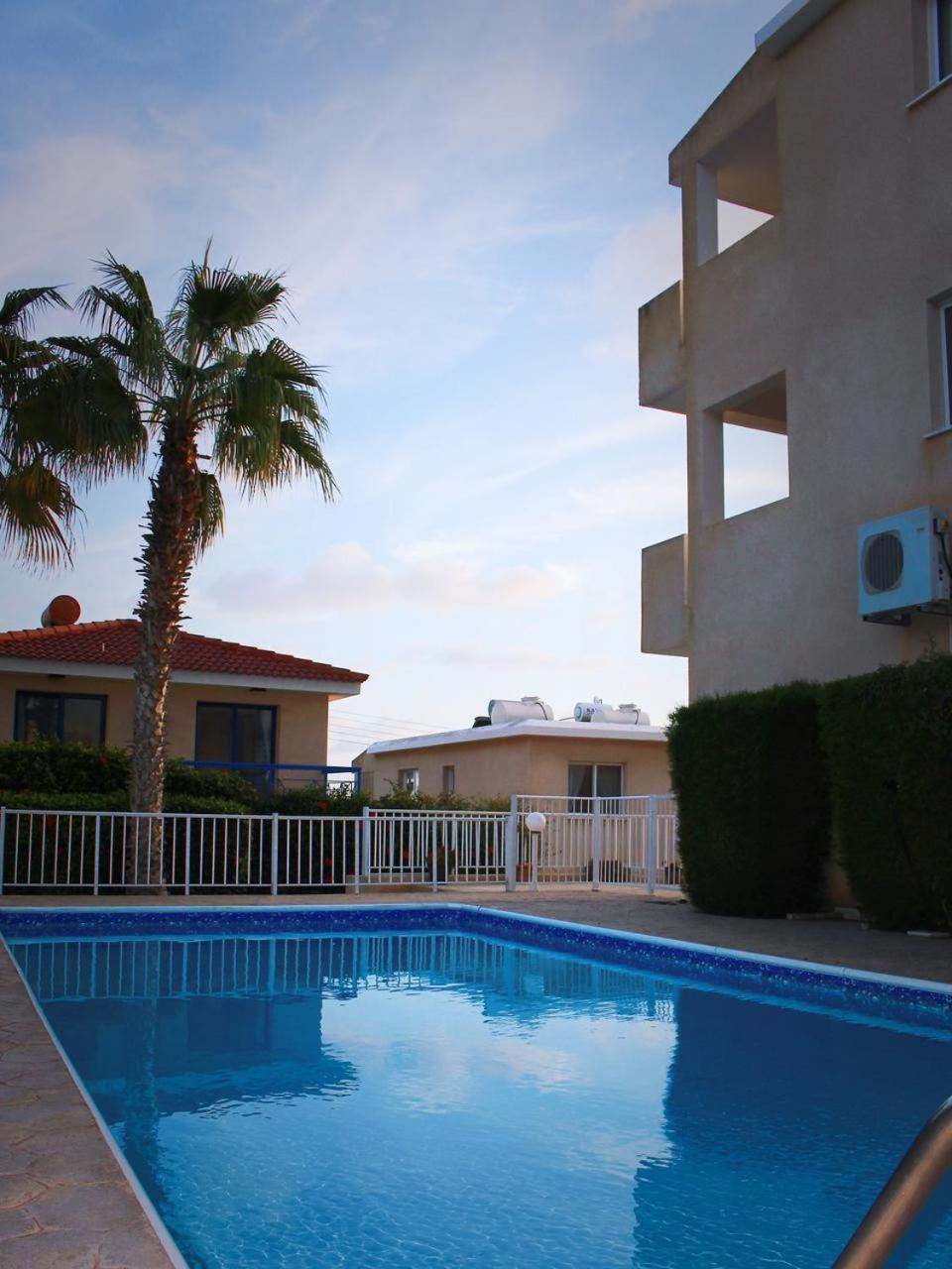 Chloraka- 2 Bedrooms - Pool Exterior foto